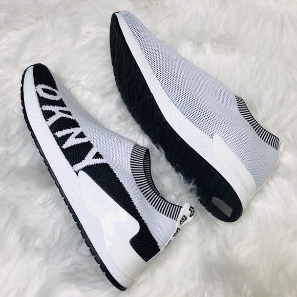 🖤NEW! DKNY Rini Knit Slip On Sneaker - Picture 7 of 7
